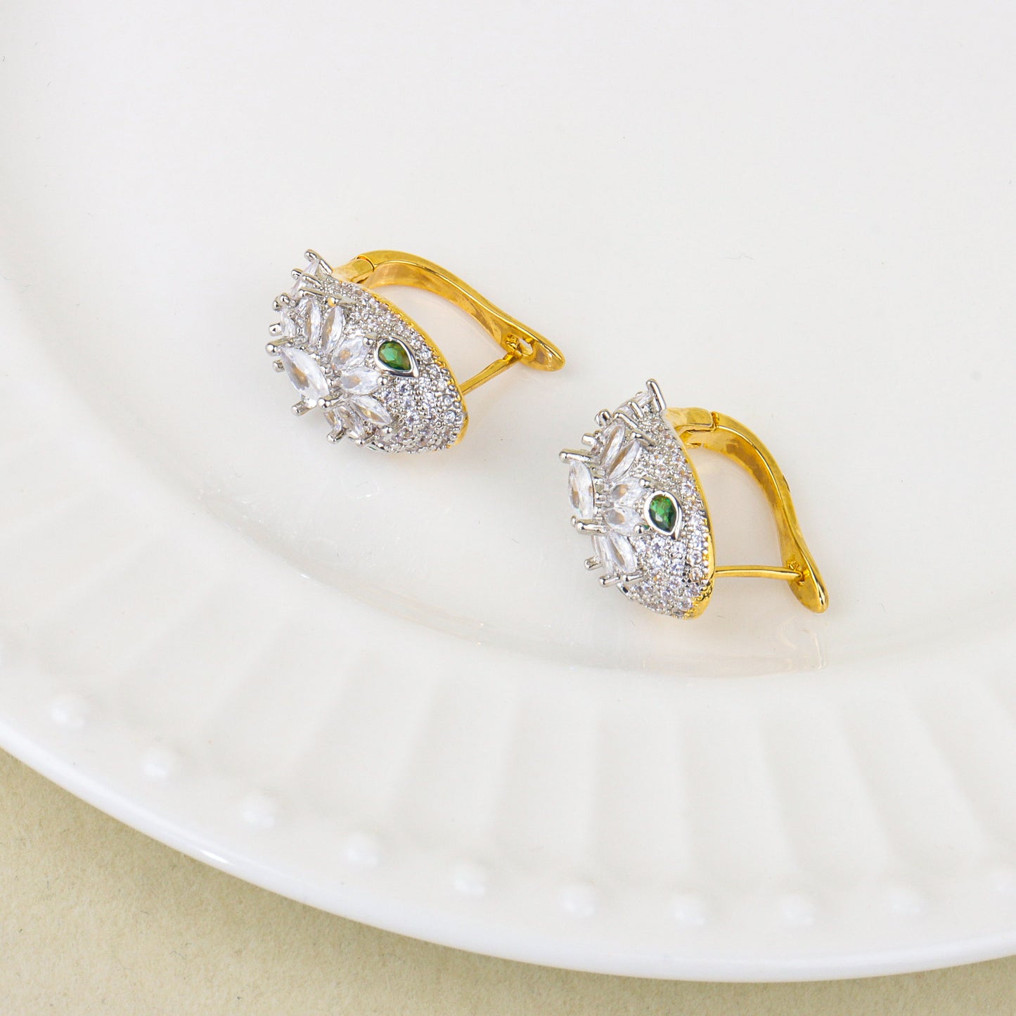 High-end and luxurious snake jewelry set