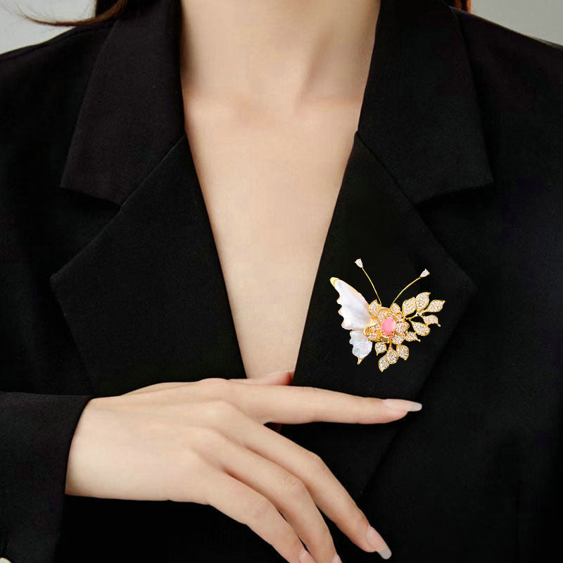 New style shell butterfly brooch