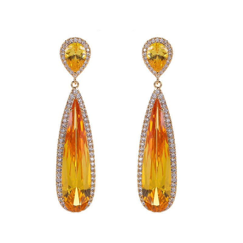 Exquisite golden droplet-shaped geometric earrings