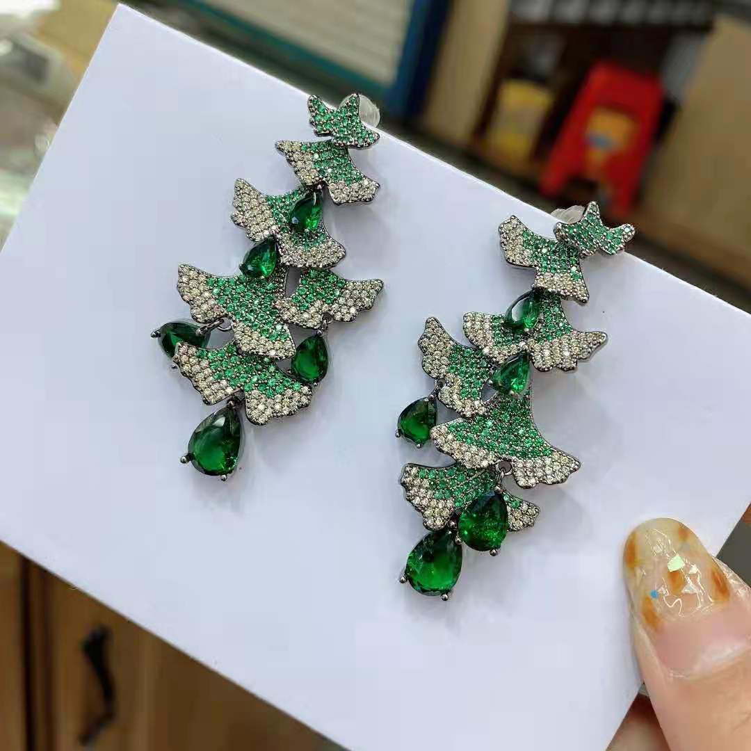 New green Christmas tree earrings