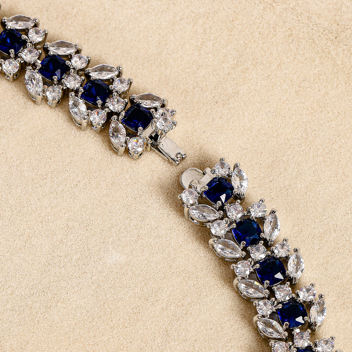 European and American floral design necklace