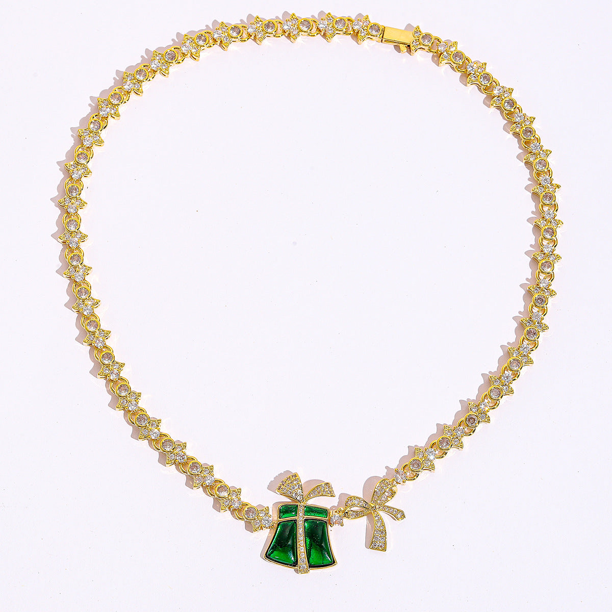 Fashionable and versatile necklace