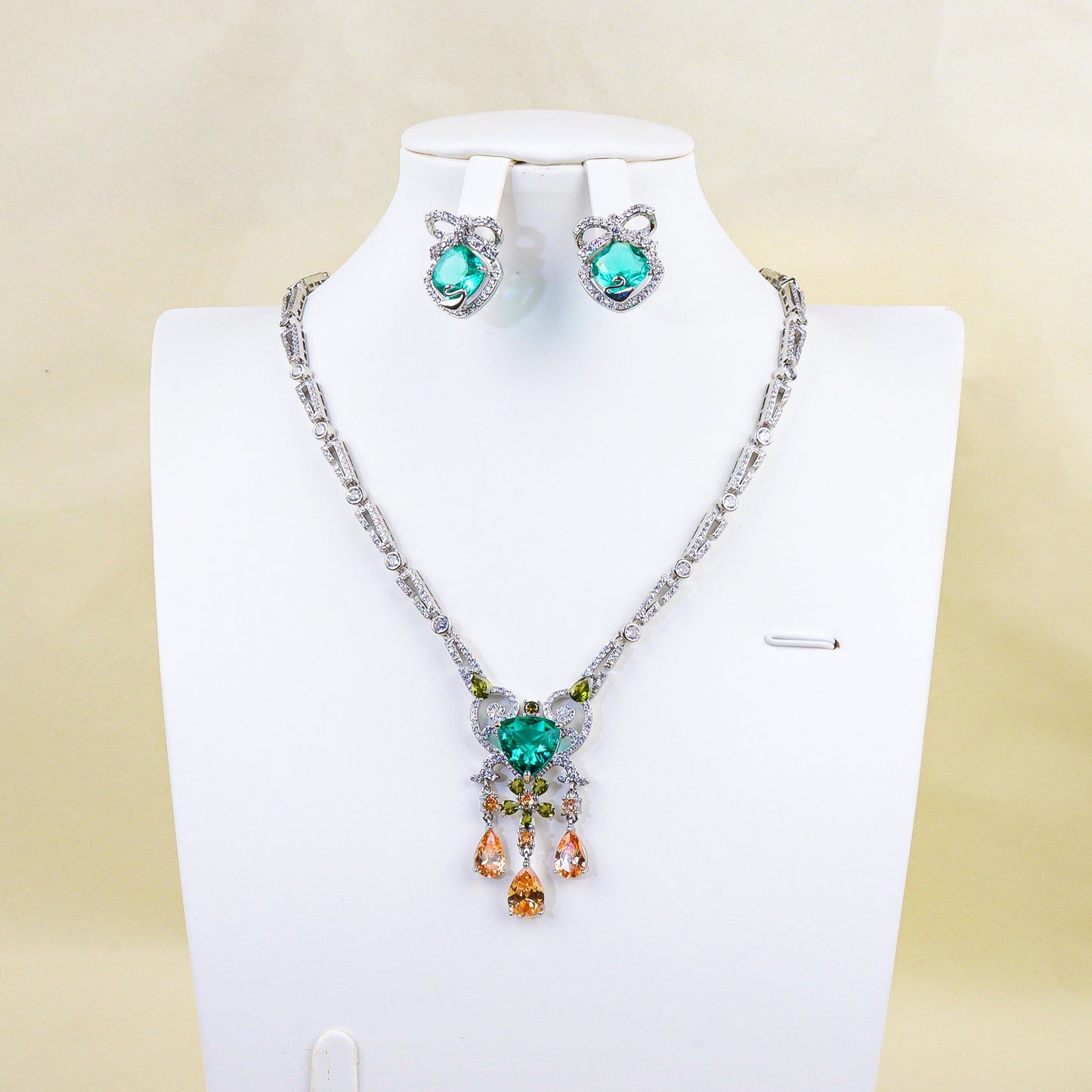 Luxury-Style Jewelry Set