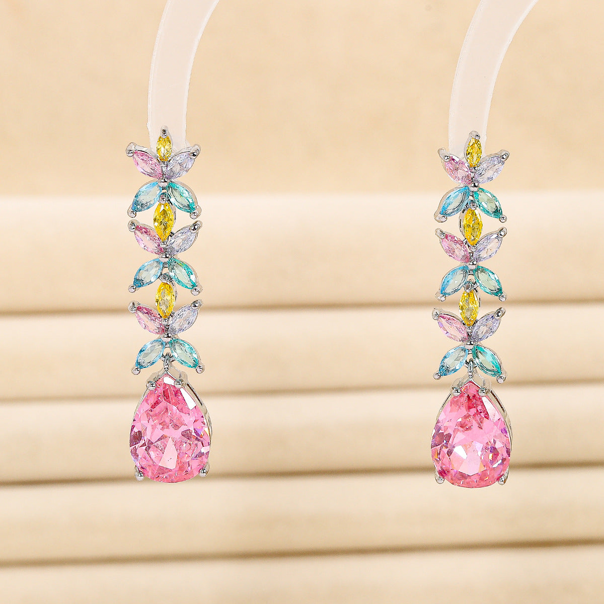 Luxurious colored zircon flower design jewelry set