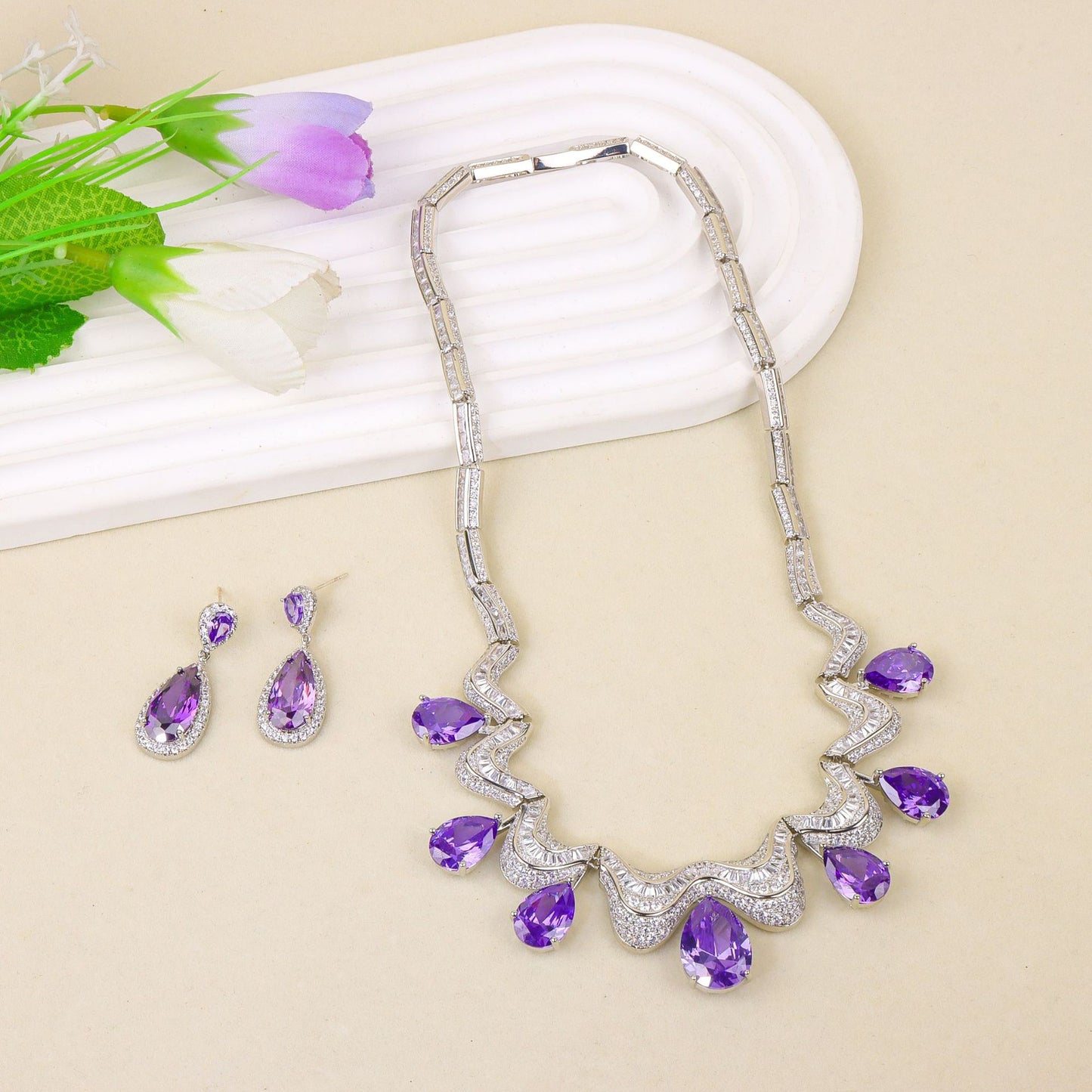 Fashion droplet-shaped jewelry set