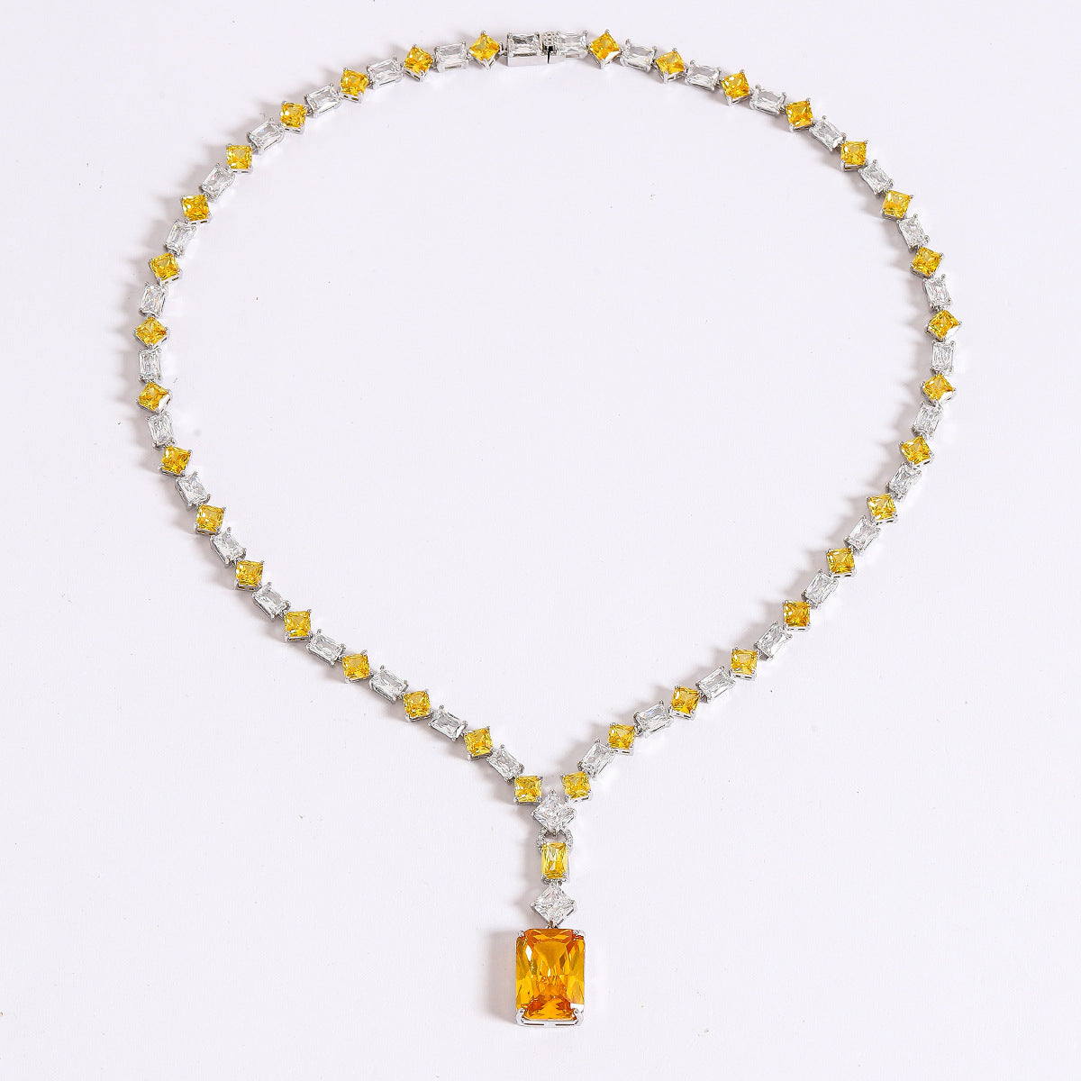 New ice flower cut yellow diamond necklace