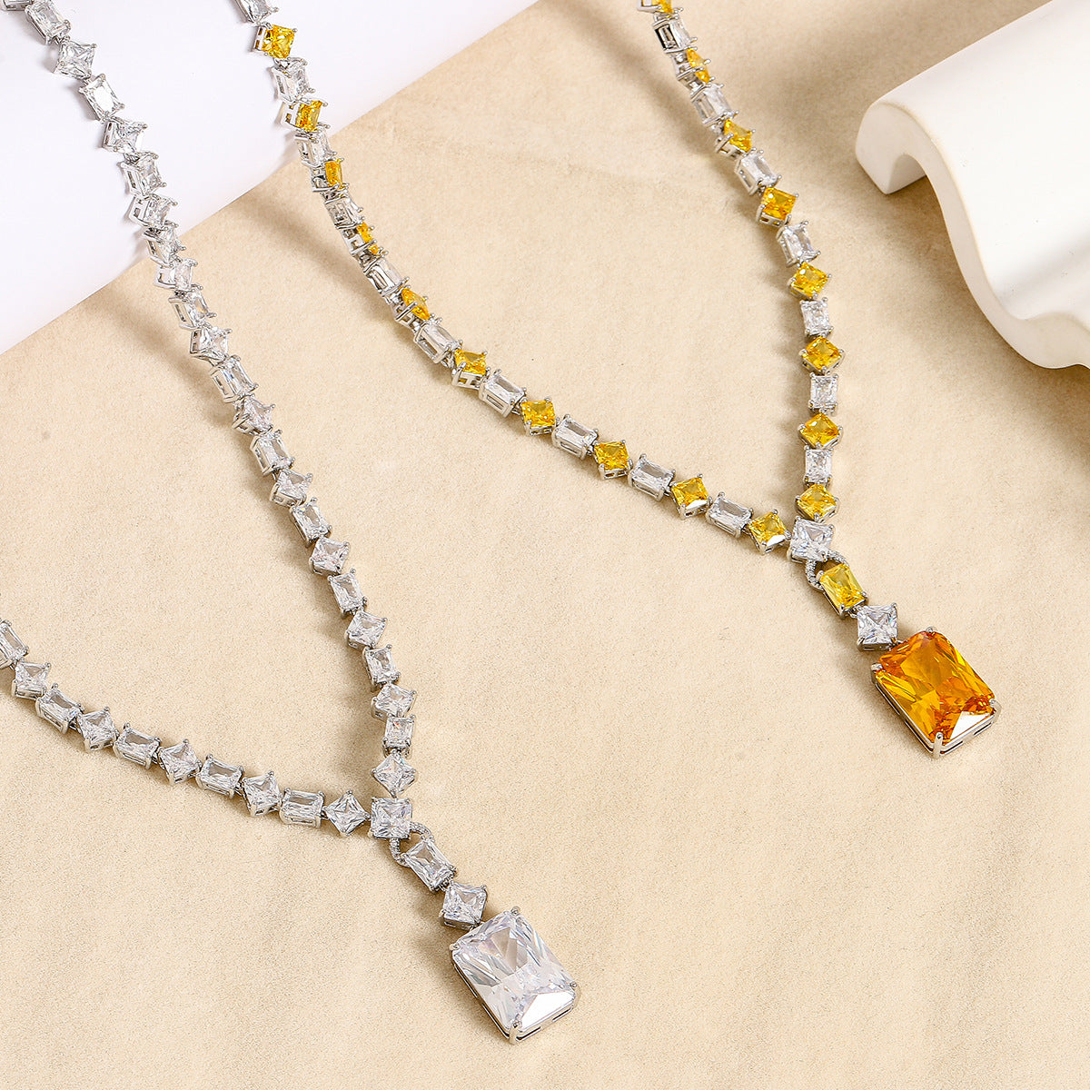 New ice flower cut yellow diamond necklace