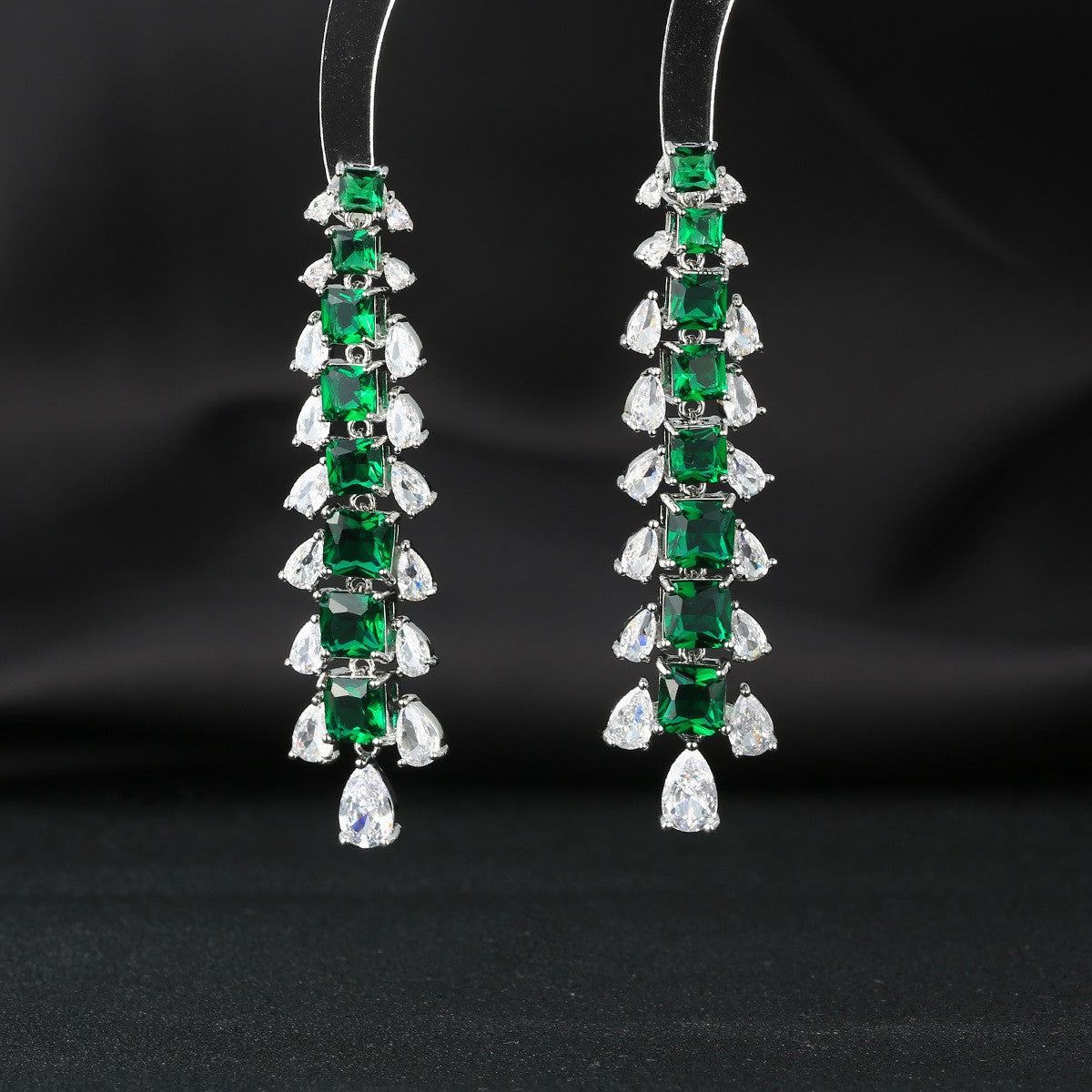 High-end jewelry set featuring zircon gemstones