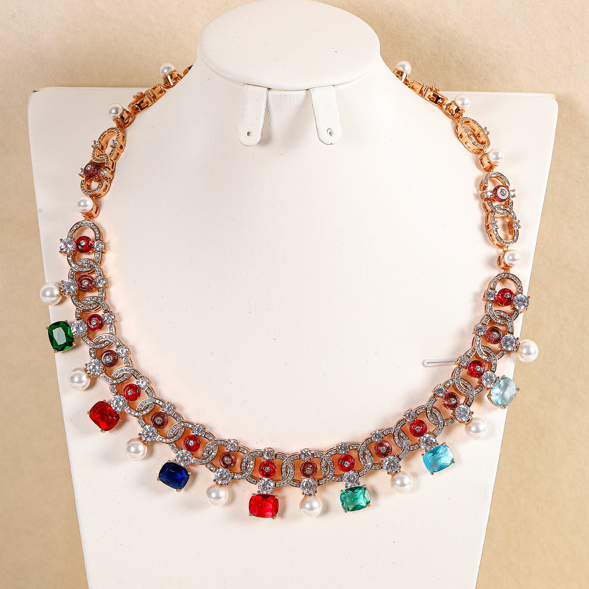 New color combination necklace