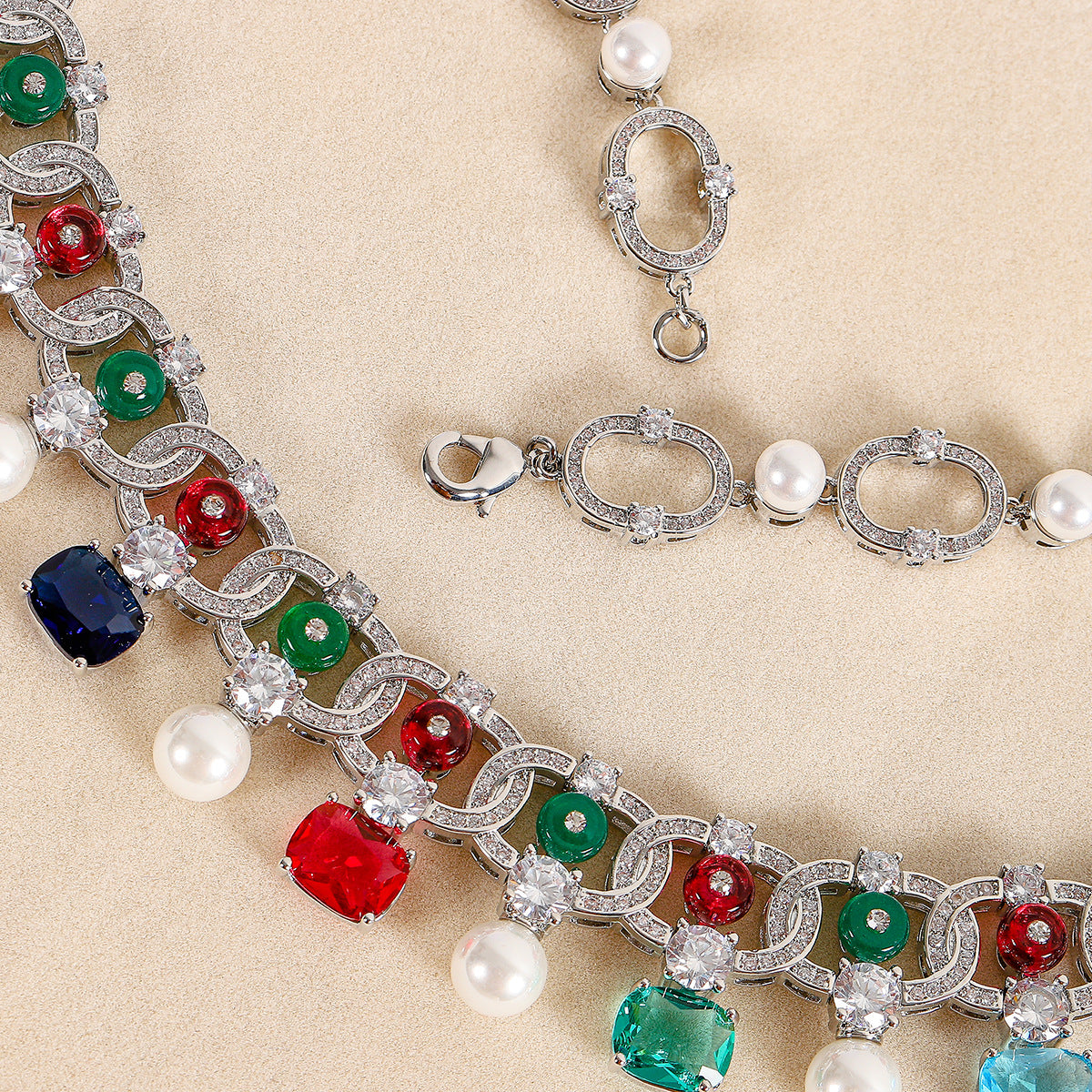 New color combination necklace