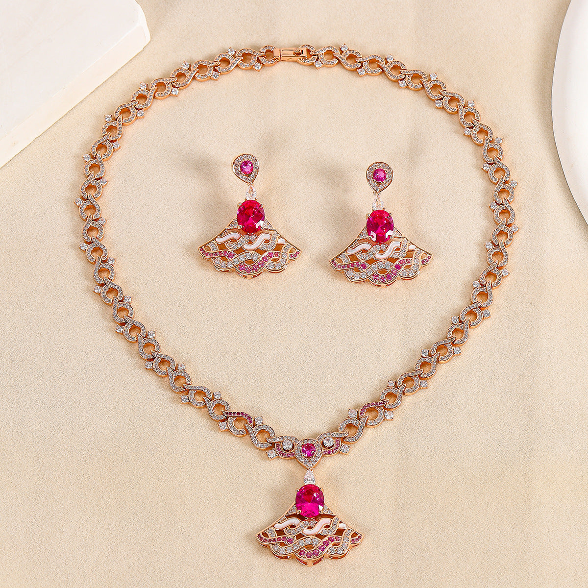 Luxury-Style Fan-Shaped Jewelry Set