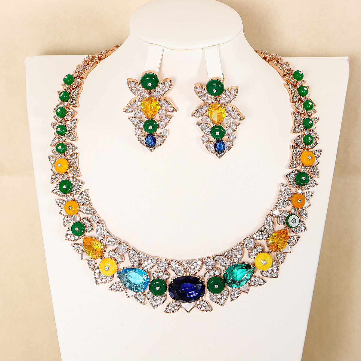 Gold-plated luxurious celebrity-style jewelry set