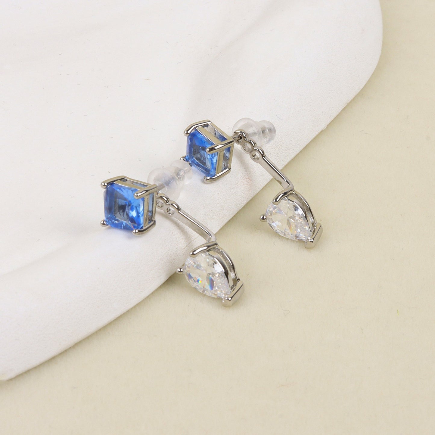 Fashion droplet-shaped jewelry set