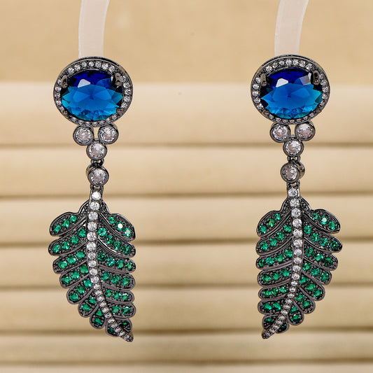 Wing-shaped design earrings