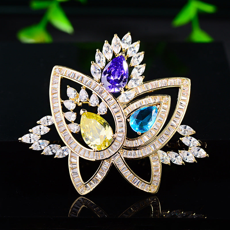 Elegant Flower Brooch