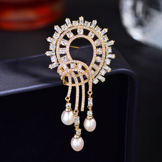 High-end brooch